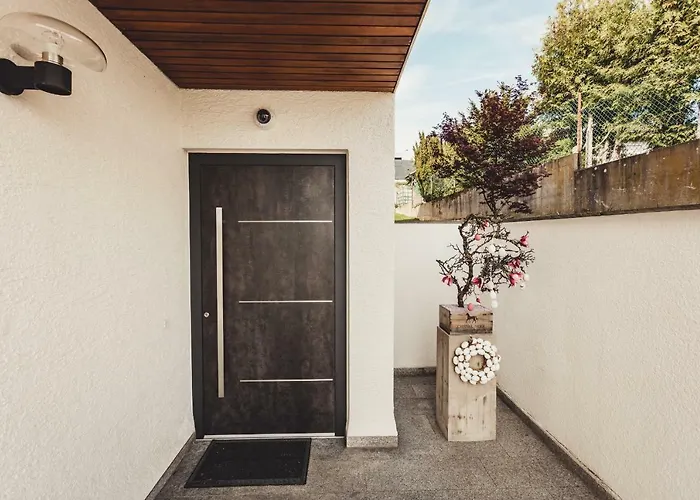 O-apartment *